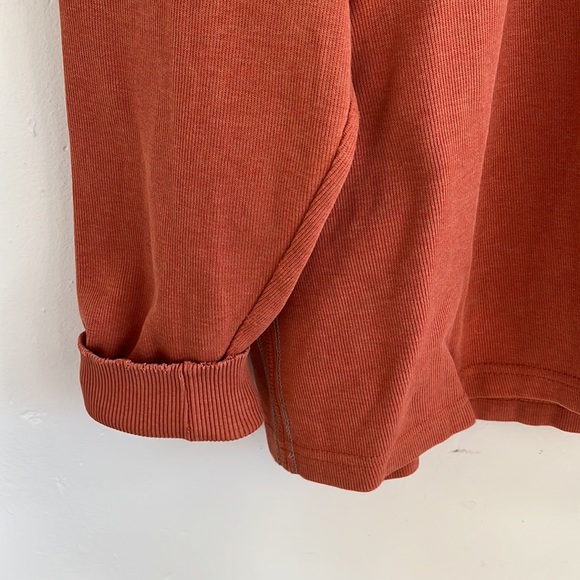 IZOD 1/4 zip top - Picture 5 of 11